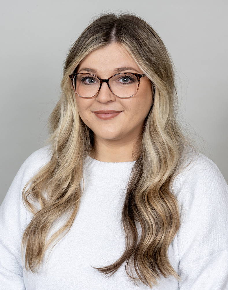 marina paroska headshot